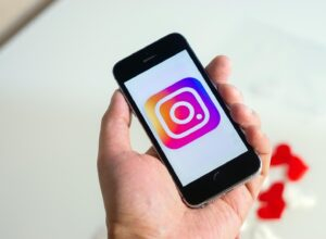 How to Grow Your Site Traffic with Instagram